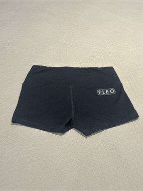 Fleo Black High-Waist Bike Shorts with Logo